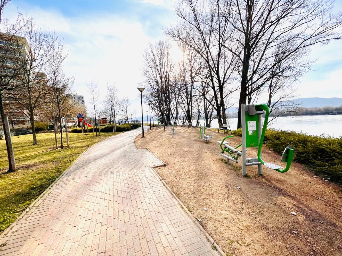 Marina Garden Lägenhet Budapest Exteriör bild